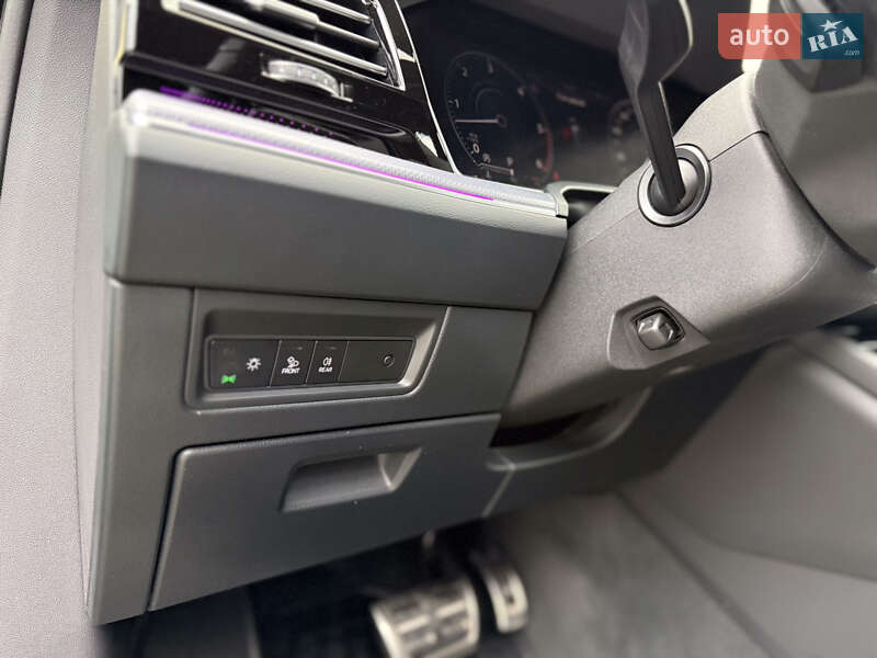 Внедорожник / Кроссовер Volkswagen Touareg 2021 в Хмельницком