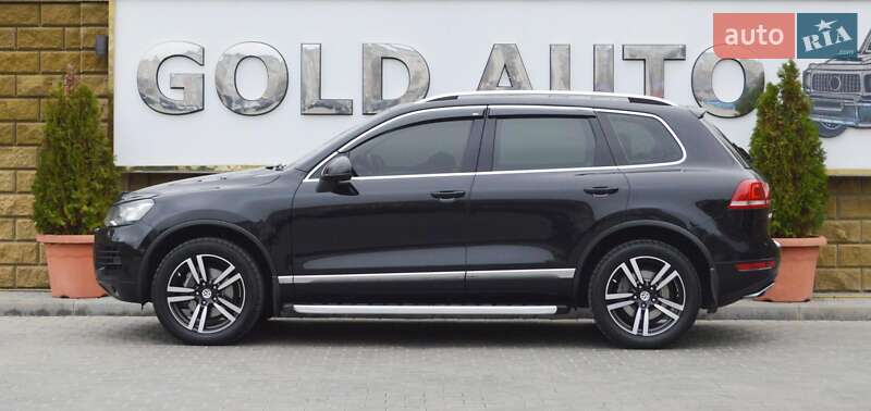 Позашляховик / Кросовер Volkswagen Touareg 2013 в Одесі