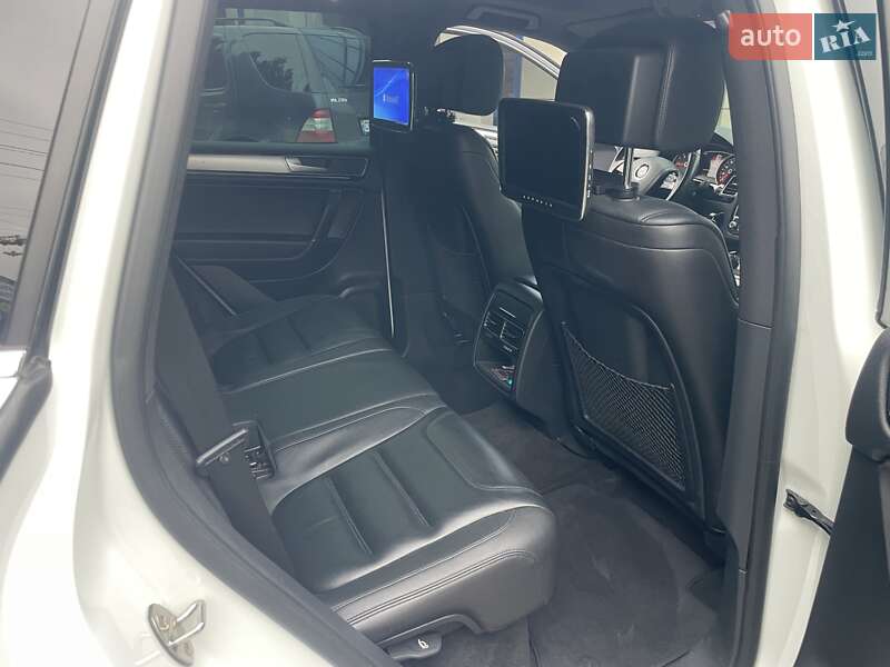 Позашляховик / Кросовер Volkswagen Touareg 2014 в Чернівцях фото 18 Позашляховик / Кросовер Volkswagen Touareg 2014 в Чернівцях