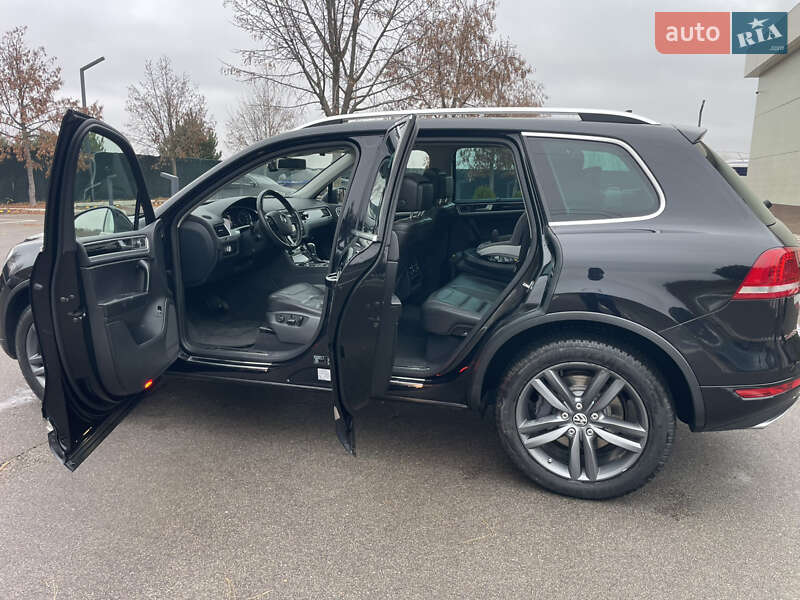 Внедорожник / Кроссовер Volkswagen Touareg 2014 в Киеве фото 8 Внедорожник / Кроссовер Volkswagen Touareg 2014 в Киеве
