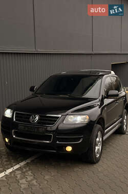 Внедорожник / Кроссовер Volkswagen Touareg 2006 в Тернополе
