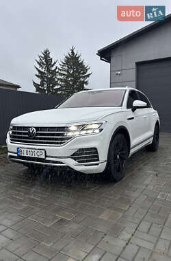 Внедорожник / Кроссовер Volkswagen Touareg 2022 в Хороле