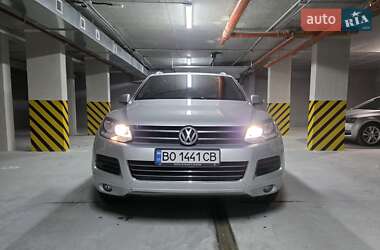 Внедорожник / Кроссовер Volkswagen Touareg 2013 в Тернополе