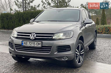 Внедорожник / Кроссовер Volkswagen Touareg 2012 в Днепре