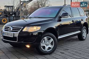 Внедорожник / Кроссовер Volkswagen Touareg 2007 в Хмельницком