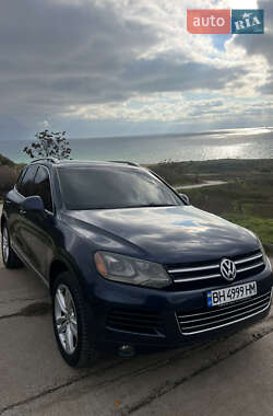 Внедорожник / Кроссовер Volkswagen Touareg 2012 в Одессе