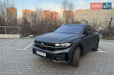 Внедорожник / Кроссовер Volkswagen Touareg 2024 в Киеве