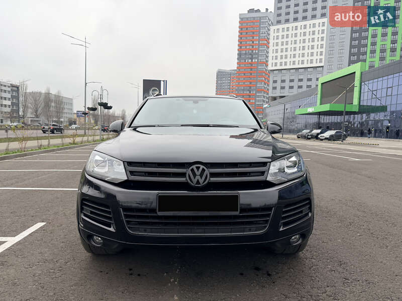 Позашляховик / Кросовер Volkswagen Touareg 2014 в Києві фото 2 Позашляховик / Кросовер Volkswagen Touareg 2014 в Києві