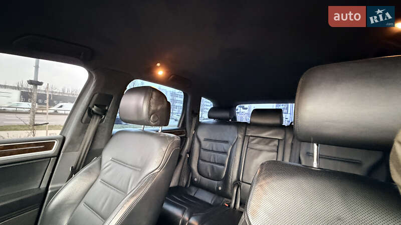 Позашляховик / Кросовер Volkswagen Touareg 2014 в Києві фото 18 Позашляховик / Кросовер Volkswagen Touareg 2014 в Києві