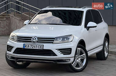 Внедорожник / Кроссовер Volkswagen Touareg 2015 в Тернополе