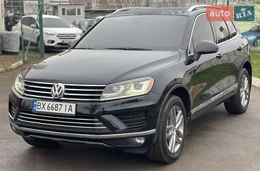 Внедорожник / Кроссовер Volkswagen Touareg 2015 в Николаеве
