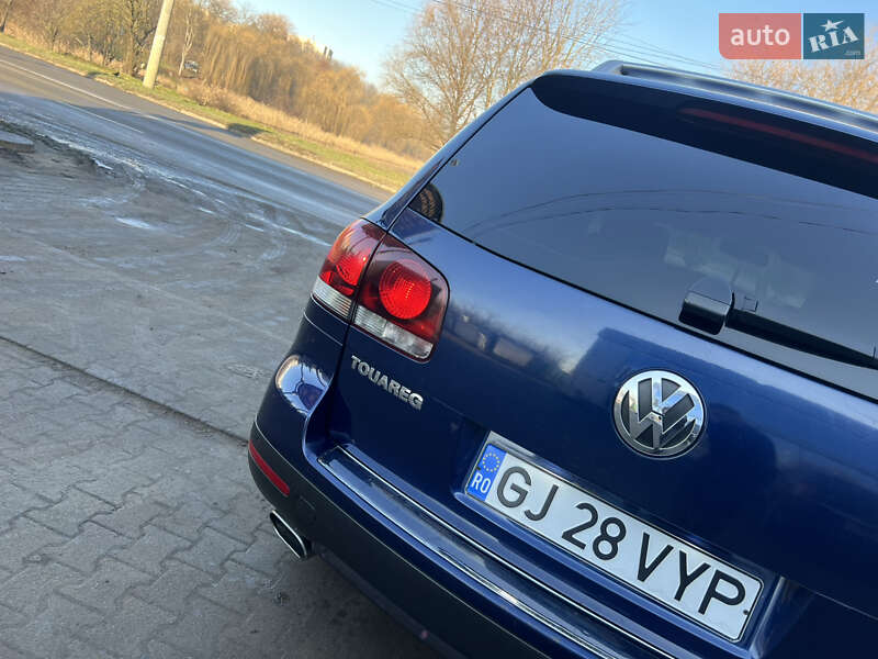 Внедорожник / Кроссовер Volkswagen Touareg 2008 в Черновцах