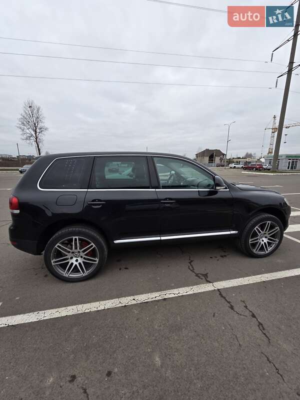Внедорожник / Кроссовер Volkswagen Touareg 2008 в Луцке