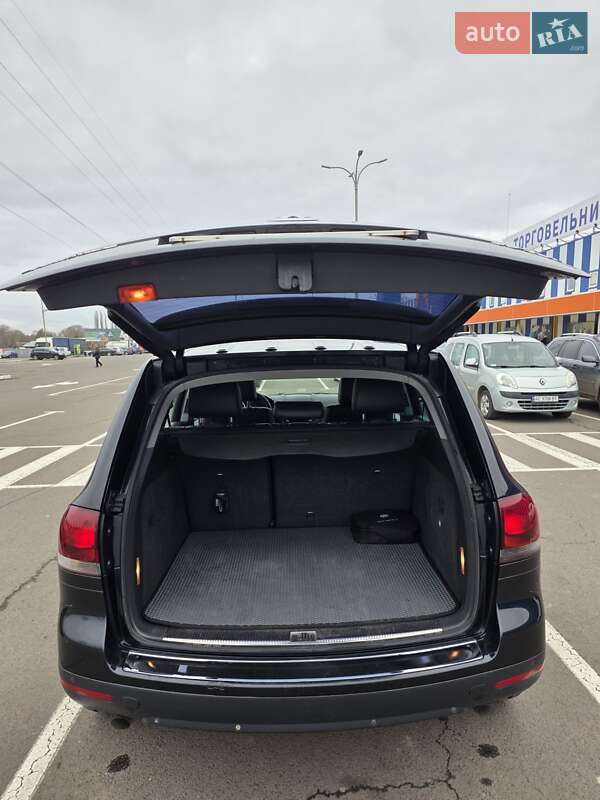 Внедорожник / Кроссовер Volkswagen Touareg 2008 в Луцке