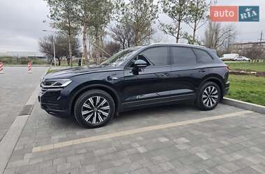 Внедорожник / Кроссовер Volkswagen Touareg 2021 в Кривом Роге
