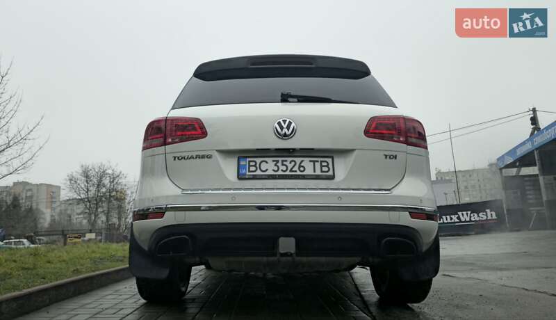 Внедорожник / Кроссовер Volkswagen Touareg 2014 в Львове