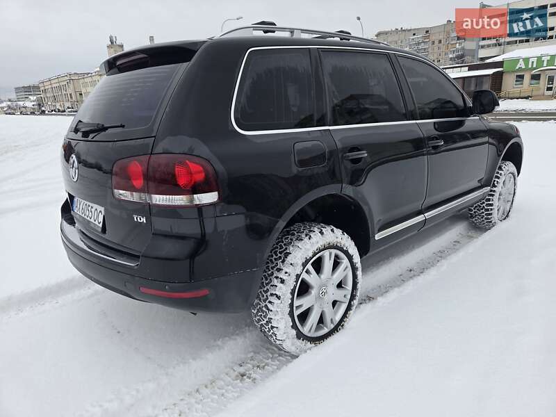 Внедорожник / Кроссовер Volkswagen Touareg 2007 в Харькове