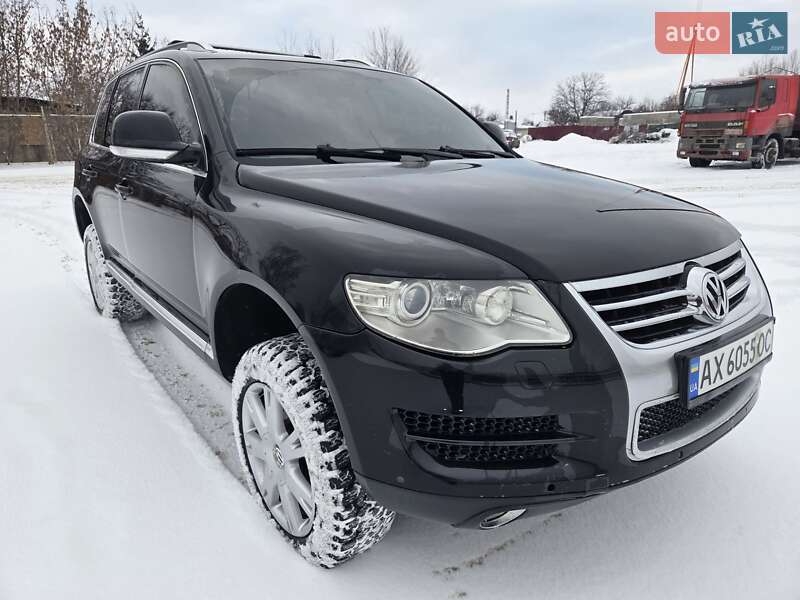 Внедорожник / Кроссовер Volkswagen Touareg 2007 в Харькове