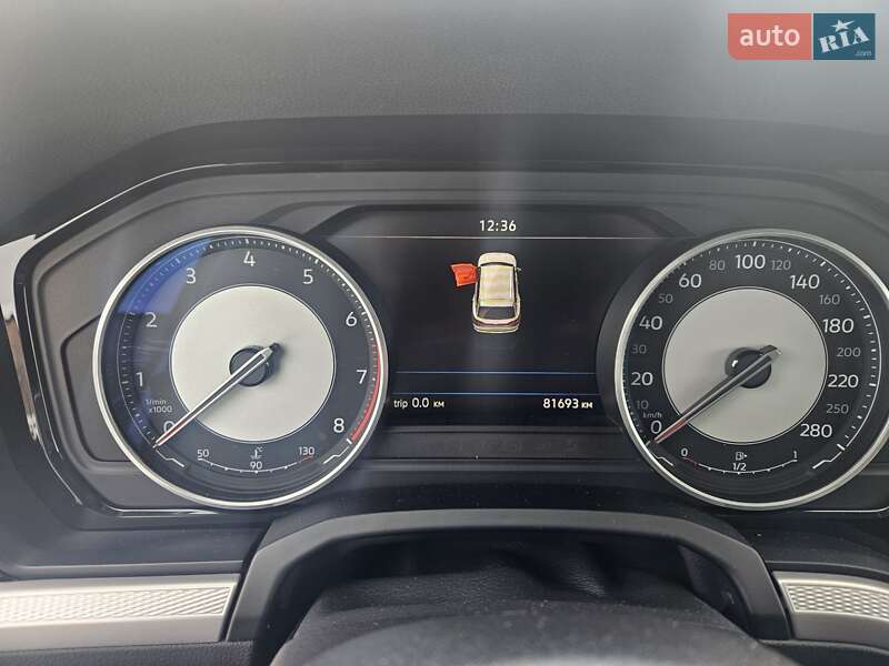 Позашляховик / Кросовер Volkswagen Touareg 2019 в Полтаві