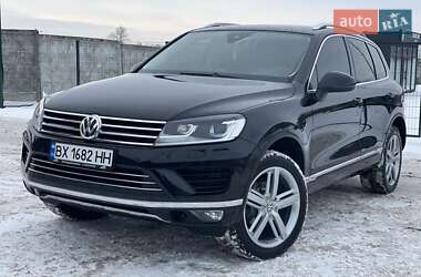 Позашляховик / Кросовер Volkswagen Touareg 2014 в Києві