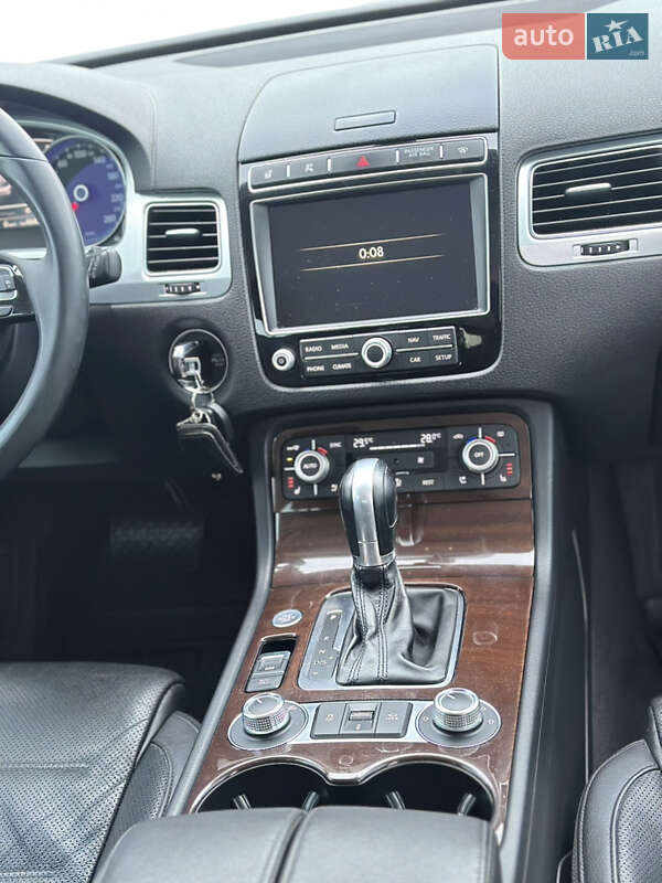 Внедорожник / Кроссовер Volkswagen Touareg 2018 в Киеве фото 23 Внедорожник / Кроссовер Volkswagen Touareg 2018 в Киеве