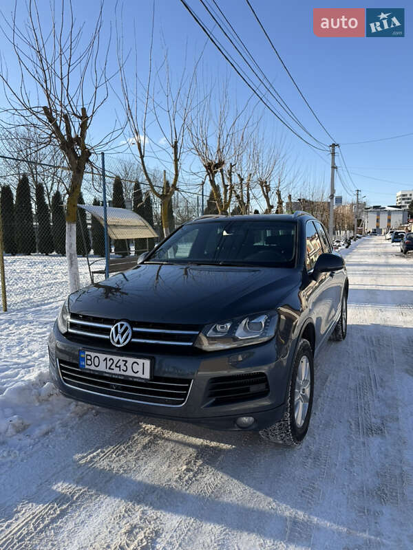 Позашляховик / Кросовер Volkswagen Touareg 2012 в Тернополі