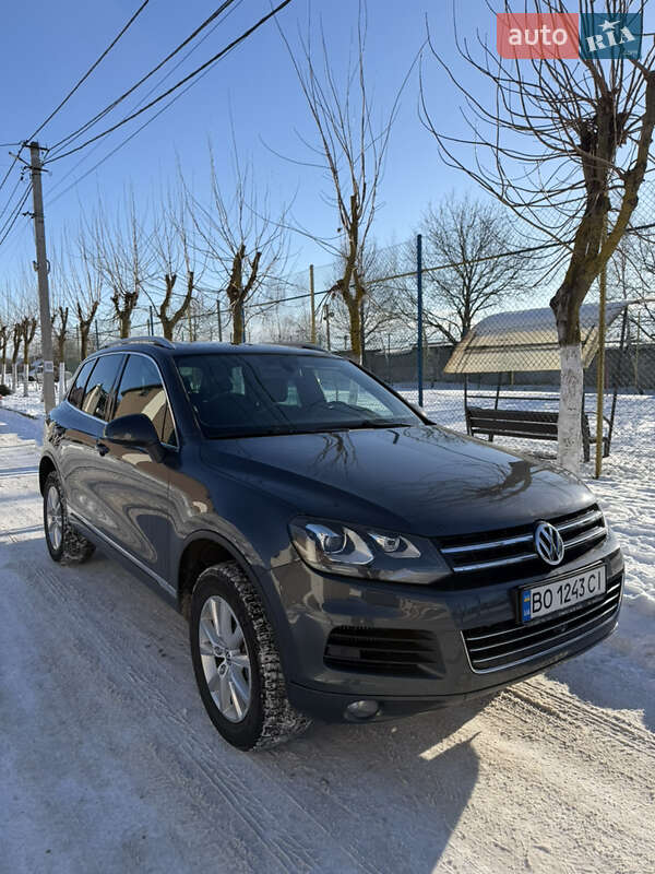 Позашляховик / Кросовер Volkswagen Touareg 2012 в Тернополі
