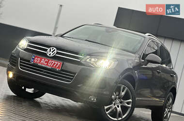 Внедорожник / Кроссовер Volkswagen Touareg 2011 в Владимире