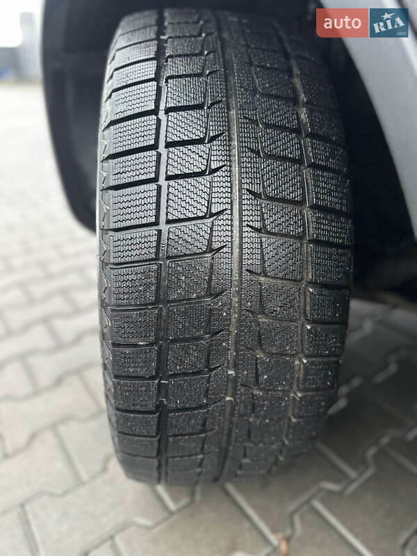 Внедорожник / Кроссовер Volkswagen Touareg 2011 в Владимире