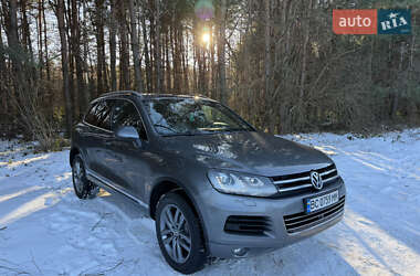 Позашляховик / Кросовер Volkswagen Touareg 2014 в Бродах