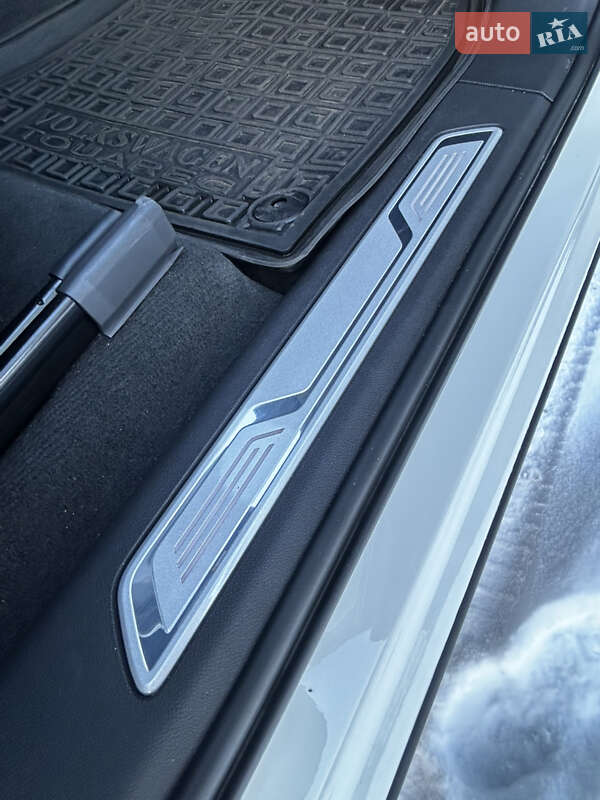 Внедорожник / Кроссовер Volkswagen Touareg 2021 в Киеве фото 36 Внедорожник / Кроссовер Volkswagen Touareg 2021 в Киеве