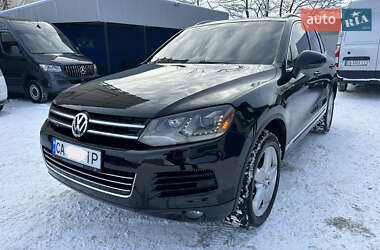 Внедорожник / Кроссовер Volkswagen Touareg 2011 в Умани