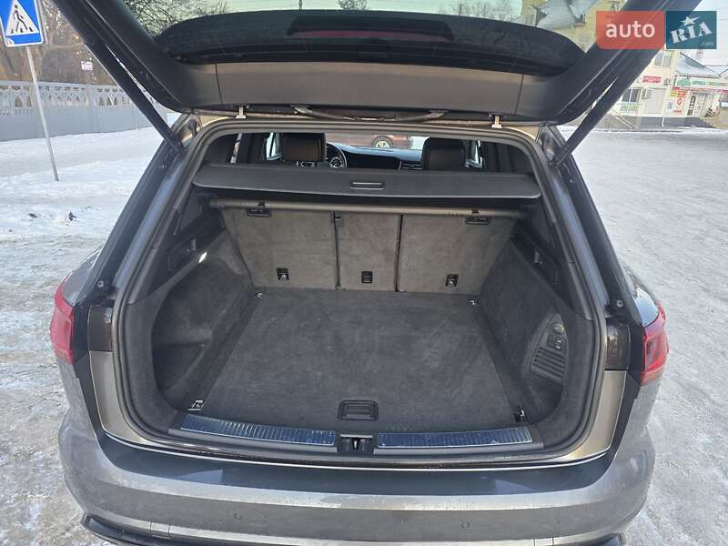 Внедорожник / Кроссовер Volkswagen Touareg 2023 в Киеве