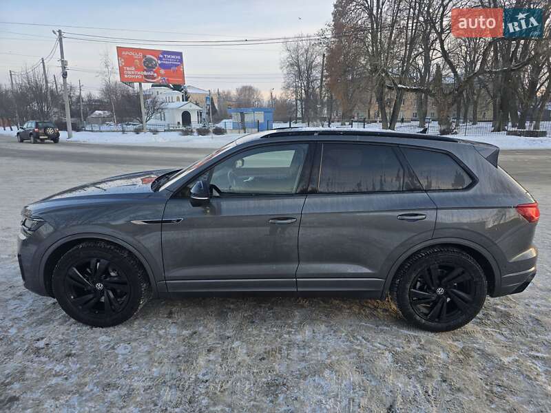 Внедорожник / Кроссовер Volkswagen Touareg 2023 в Киеве