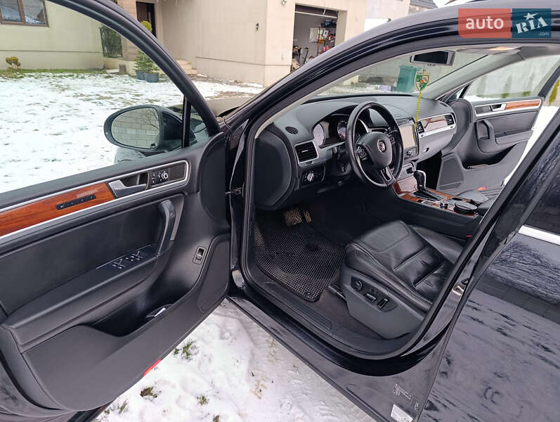 Внедорожник / Кроссовер Volkswagen Touareg 2010 в Луцке фото 7 Внедорожник / Кроссовер Volkswagen Touareg 2010 в Луцке