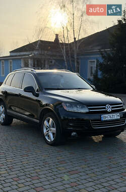 Позашляховик / Кросовер Volkswagen Touareg 2011 в Ізмаїлі