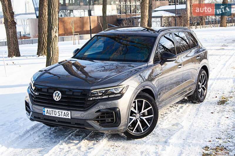 Внедорожник / Кроссовер Volkswagen Touareg 2019 в Киеве