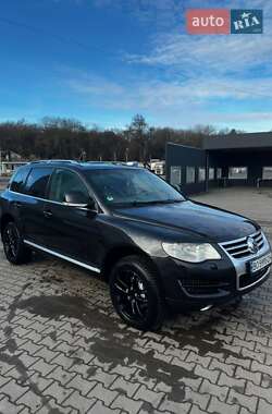 Внедорожник / Кроссовер Volkswagen Touareg 2007 в Бучаче