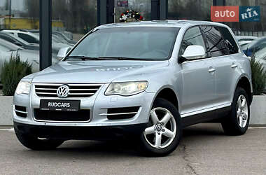 Внедорожник / Кроссовер Volkswagen Touareg 2007 в Кременчуге