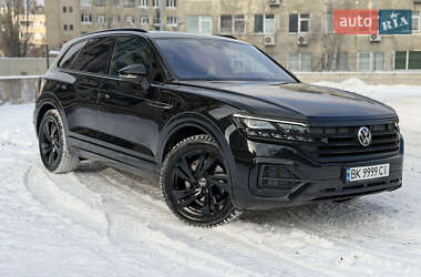 Позашляховик / Кросовер Volkswagen Touareg 2023 в Києві