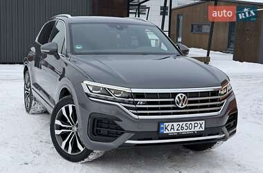 Внедорожник / Кроссовер Volkswagen Touareg 2018 в Киеве