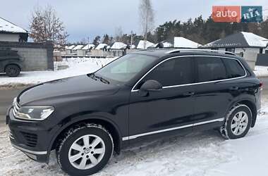 Позашляховик / Кросовер Volkswagen Touareg 2017 в Києві