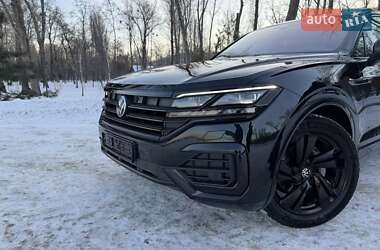 Внедорожник / Кроссовер Volkswagen Touareg 2023 в Киеве
