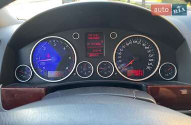 Позашляховик / Кросовер Volkswagen Touareg 2006 в Києві