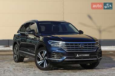 Внедорожник / Кроссовер Volkswagen Touareg 2021 в Киеве