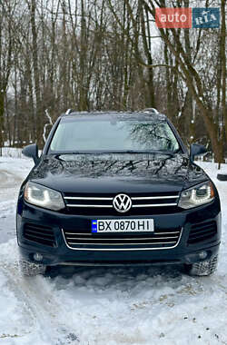 Внедорожник / Кроссовер Volkswagen Touareg 2013 в Черновцах