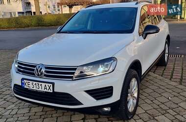 Внедорожник / Кроссовер Volkswagen Touareg 2016 в Днепре