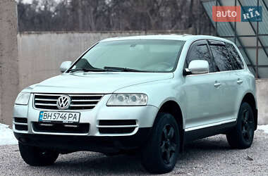 Внедорожник / Кроссовер Volkswagen Touareg 2003 в Новомосковске