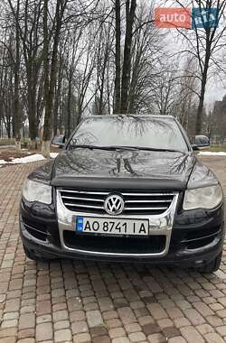 Внедорожник / Кроссовер Volkswagen Touareg 2008 в Тячеве