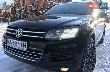Внедорожник / Кроссовер Volkswagen Touareg 2012 в Киеве